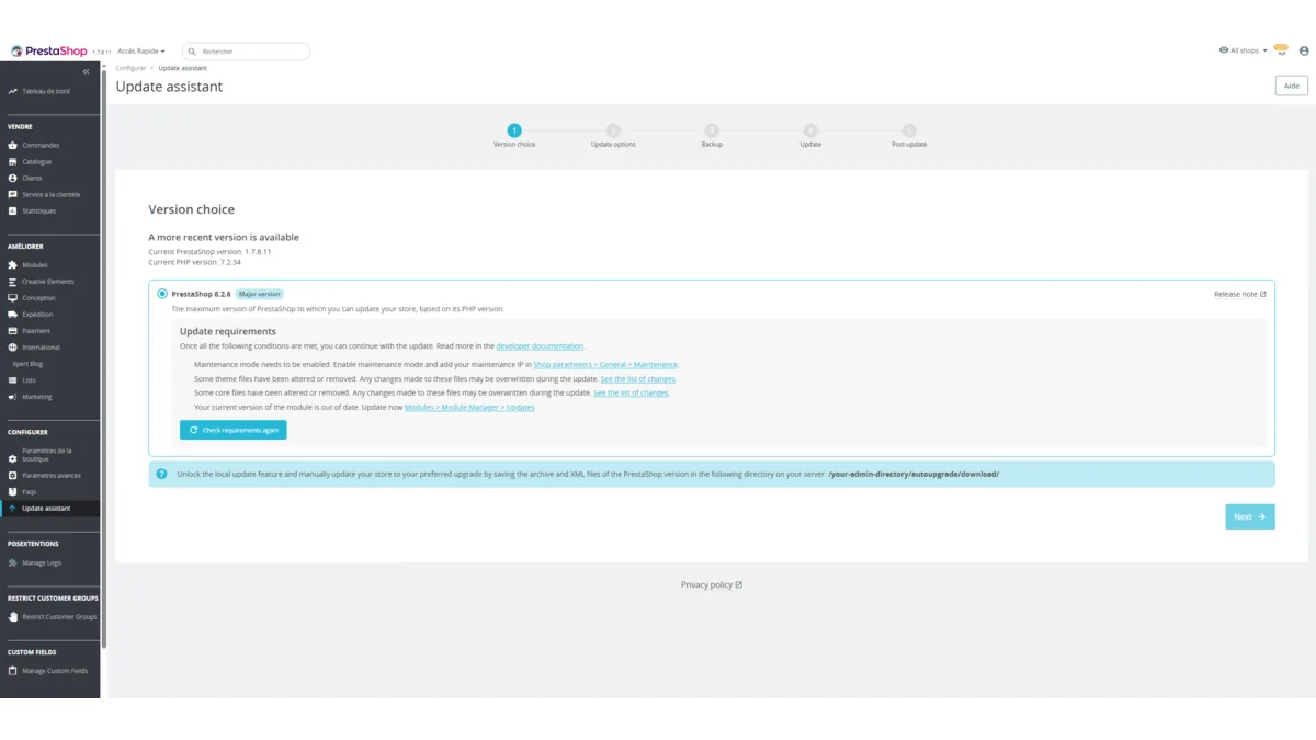 Update Assistant module in the PrestaShop 1.7 back office with compatibility warnings before migrating to PrestaShop 8